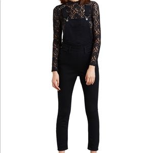 Levi’s skinny overalls size 26 NEVER WORN